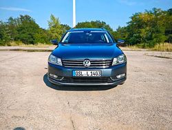 Grau Gebraucht 2012 VW Passat Comfortline Kombi | 8.000 € (Fairer Preis)