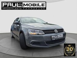 Grau Gebraucht 2015 VW Jetta R Limousine | 7.945 € (Guter Preis)