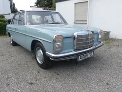 Blau Gebraucht 1971 Mercedes 200/8 Limousine | 15.000 €