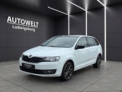 Weiß Gebraucht 2015 Skoda Rapid Style Kombi | 5.977 € (Guter Preis)