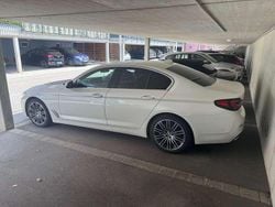 Weiß Gebraucht 2023 BMW 520 Luxury Line Limousine | 36.999 € (Guter Preis)