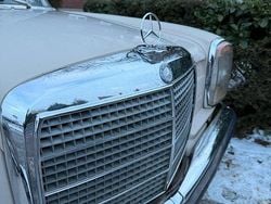 Beige Gebraucht 1971 Mercedes W115 Limousine | 4.900 €