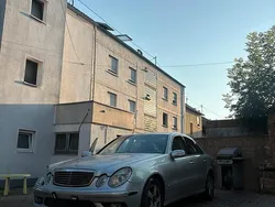 Silber Gebraucht 2002 Mercedes E55 AMG AMG Limousine | 3.200 €