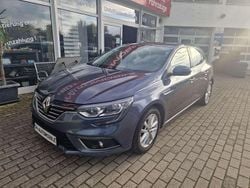Grau Gebraucht 2016 Renault Mégane III Limousine | 9.800 € (Teuer)