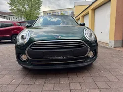 Grün Gebraucht 2018 Mini Cooper Clubman Kombi | 9.290 €