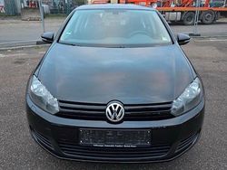 Schwarz Gebraucht 2011 VW Golf VI Kleinwagen | 5.200 € (Fairer Preis)
