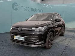 Schwarz Gebraucht 2024 VW Tiguan Life SUV | 37.600 € (Etwas zu teuer)
