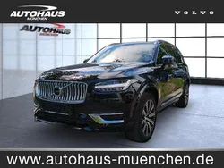 Onyx black (metallic) Gebraucht 2023 Volvo XC90 Plus SUV | 52.990 € (Superpreis)
