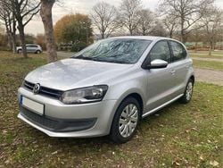 Silber Gebraucht 2010 VW Polo Comfortline Kleinwagen | 4.490 € (Guter Preis)