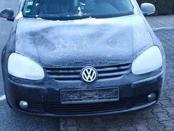 Schwarz Gebraucht 2005 VW Golf Comfortline Limousine | 1.300 € (Superpreis)