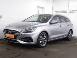 Shimmering silver Gebraucht 2022 Hyundai i30 Prime Kombi | 23.700 € (Fairer Preis)