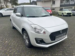 Pure white metallic Gebraucht 2020 Suzuki Swift Comfort Limousine | 14.800 € (Fairer Preis)