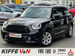 Midnight black metallic (metallic) Gebraucht 2021 Mini Cooper Countryman SUV | 28.820 € (Fairer Preis)
