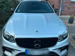 Mercedes E200