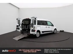 Weiß Gebraucht 2019 Ford Tourneo Connect Van / Kleinbus | 26.763 €