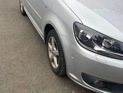 Grau Gebraucht 2014 VW Touran Life Van / Kleinbus | 10.900 € (Fairer Preis)