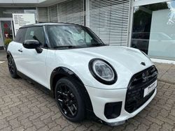Nanuq white metallic Gebraucht 2024 Mini John Cooper Works Kleinwagen | 34.990 € (Guter Preis)