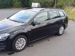 Schwarz Gebraucht 2016 VW Golf VII Trendline Kombi | 12.800 € (Fairer Preis)