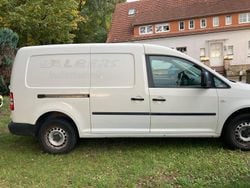Weiß Gebraucht 2012 VW Caddy Maxi Van / Kleinbus | 4.150 €