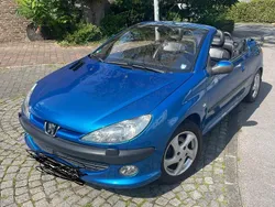 Blau Gebraucht 2003 Peugeot 206 CC Cabrio | 1.498 € (Etwas zu teuer)