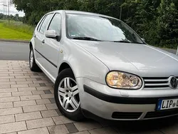 Grau Gebraucht 1999 VW Golf IV Kleinwagen | 1.600 € (Fairer Preis)