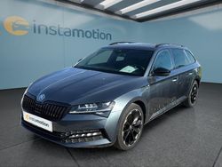 Grau Gebraucht 2022 Skoda Superb Kombi | 34.699 € (Etwas zu teuer)