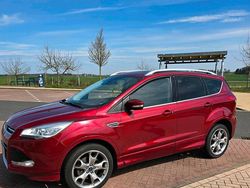 Rot Gebraucht 2016 Ford Kuga ST SUV | 12.300 € (Fairer Preis)