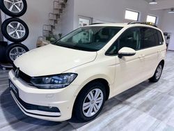 Beige Gebraucht 2019 VW Touran Van / Kleinbus | 5.500 €