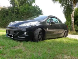 Schwarz Gebraucht 2012 Peugeot 207 CC Roland Garros Cabrio | 7.299 € (Teuer)