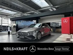 Grau Gebraucht 2024 Mercedes A180 AMG Kleinwagen | 30.380 € (Guter Preis)