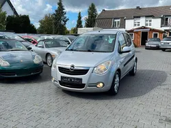 Silber Gebraucht 2011 Opel Agila Edition Limousine | 5.490 € (Fairer Preis)