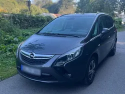 Silber Gebraucht 2012 Opel Zafira Van / Kleinbus | 6.000 € (Fairer Preis)