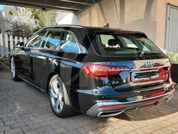 Schwarz Gebraucht 2023 Audi A4 S-Line Kombi | 29.900 € (Superpreis)
