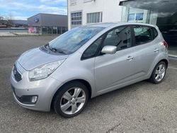 Silber Gebraucht 2012 Kia Venga Spirit Kleinwagen | 5.490 € (Fairer Preis)