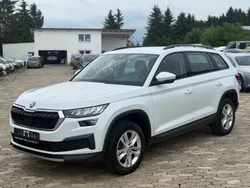 Weiß Gebraucht 2022 Skoda Kodiaq Ambition SUV | 19.950 € (Fairer Preis)