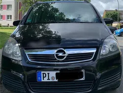 Schwarz Gebraucht 2005 Opel Zafira Van / Kleinbus | 2.200 € (Etwas zu teuer)