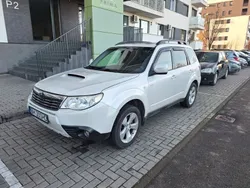Weiß Gebraucht 2010 Subaru Forester Comfort SUV | 4.200 € (Teuer)