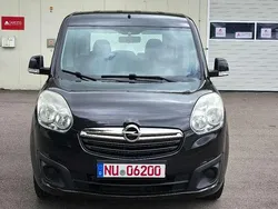 Schwarz Gebraucht 2013 Opel Combo Van / Kleinbus | 4.900 € (Fairer Preis)