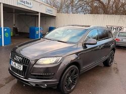 Grau Gebraucht 2012 Audi Q7 Comfort SUV | 17.600 € (Fairer Preis)