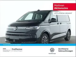 Schwarz Gebraucht 2024 VW Multivan Style Van / Kleinbus | 56.530 € (Fairer Preis)