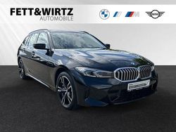 Saphirschwarz metallic Gebraucht 2024 BMW 330e M Sport Kombi | 47.290 € (Etwas zu teuer)