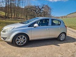 Silber Gebraucht 2008 Opel Corsa Cosmo Limousine | 2.500 € (Fairer Preis)