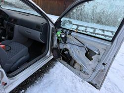 Silber Gebraucht 2000 Skoda Octavia Coupé | 500 €