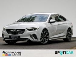 Weiß Gebraucht 2018 Opel Insignia Sport Limousine | 31.990 €