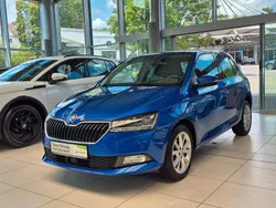Blau Gebraucht 2018 Skoda Fabia Clever Limousine | 13.450 € (Etwas zu teuer)