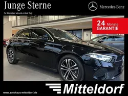 lack kosmosschwarz Gebraucht 2023 Mercedes A200 Advanced Kleinwagen | 29.880 € (Fairer Preis)
