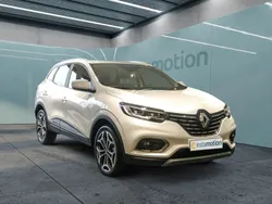Weiß Gebraucht 2022 Renault Kadjar Intens SUV | 30.480 €