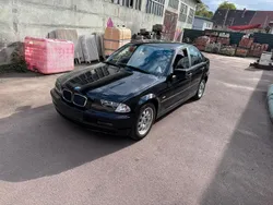 Schwarz Gebraucht 1999 BMW 316 Limousine | 2.500 €