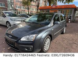 Grau Gebraucht 2007 Ford Focus Kombi | 1.990 € (Fairer Preis)