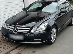 Schwarz Gebraucht 2009 Mercedes E350 Coupé | 10.800 € (Etwas zu teuer)